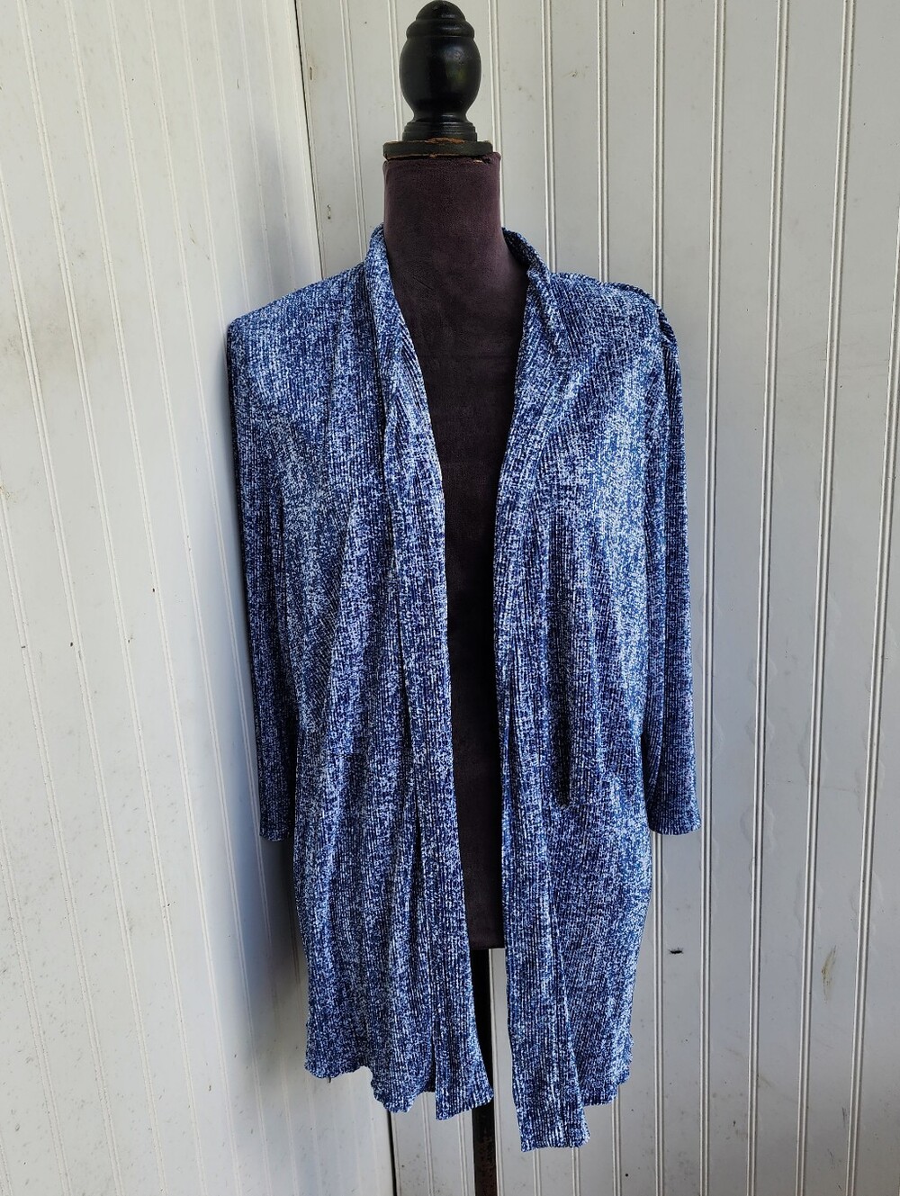 Chicos Easywear Womens Size 2 Blue Cool Texture Pleated Cardigan Ceinkle L